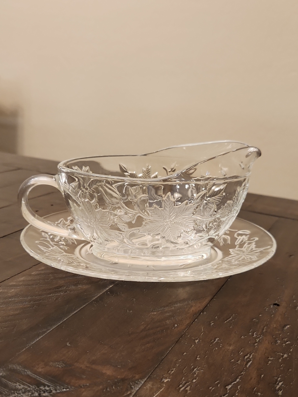 Fantasia Gravy Boat with Underplate